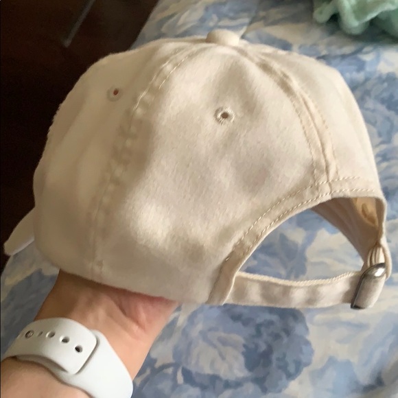 Off white colored destroyed hat - Picture 4 of 7